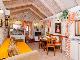 Holiday Home Kamenice - One Bedroom Holiday Home With Terrace