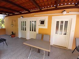 Apartments Vinko Mljet- One-bedroom Apartment With Terrace