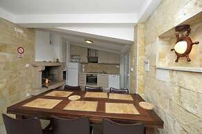 Apartments Villa Moonlight - One Bedroom Apartment With Sea View Balco