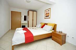 Apartments Villa Moonlight - Two Bedroom Apartment With Sea View Terra