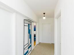 Apartment Konak - Two Bedroom Apartment With Balcony and Sea View