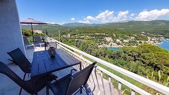 Apartment Konak - Two Bedroom Apartment With Balcony and Sea View