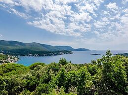 Apartment Konak - Two Bedroom Apartment With Balcony and Sea View