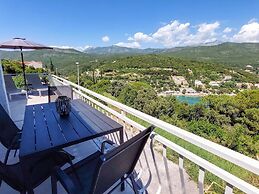 Apartment Konak - Two Bedroom Apartment With Balcony and Sea View