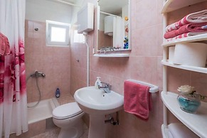 Apartment Oaza - Three Bedroom Apartment With Terrace and Sea View