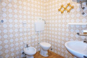 Belvilla by Oyo Bora 12C