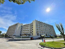 Belvilla by Oyo Bora 12C