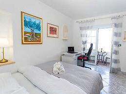 Apartments Tino- Two Bedroom Apartment With Balcony and Sea View