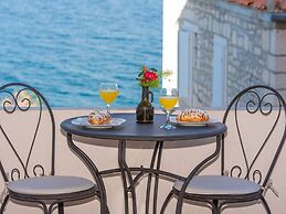 Apartments Tino- Two Bedroom Apartment With Balcony and Sea View
