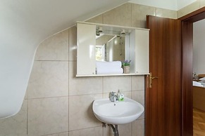 Apartment Marcela - Deluxe Two Bedroom Apartment With Terrace and Sea 