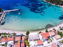 Apartment Dalmatin Zuljana - Two-bedroom Apartment 1