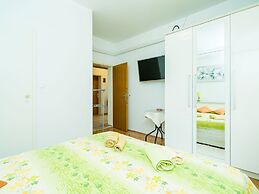 Rooms Rita - Double Room With Private Bathroom No. 2)