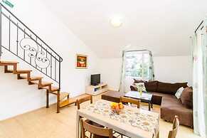 Apartments Nikola - Comfort One Bedroom Apartment With City View