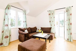 Apartments Nikola - Comfort One Bedroom Apartment With City View