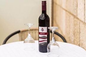 Apartments Nikola - Comfort One Bedroom Apartment With City View