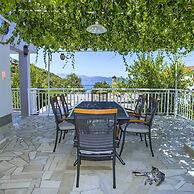 Apartments Vesela - Comfort One Bedroom Apartment With Balcony and Sea