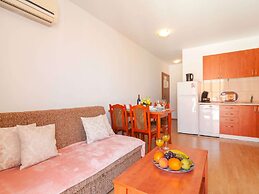 Apartments Island Beat - Two Bedroom Apartment With Balcony and Sea Vi