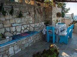 Holiday Home Luna - Two Bedroom Holiday Home With Sea View