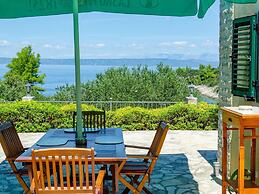 Vacation House Marija, Korcula-two Bedroom Holiday Home With Terrace a