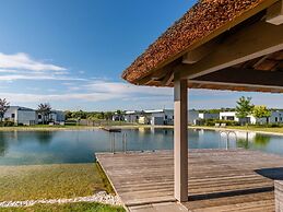 Apartment With Pool, Roof Terrace, Garden