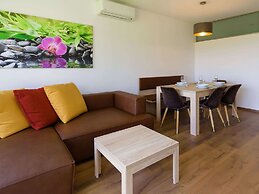 Apartment With Pool, Roof Terrace, Garden