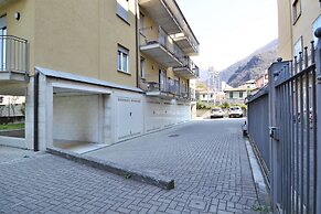 Apartment by Lake Como With Scenic Views