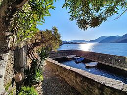 Apartment by Lake Como With Scenic Views