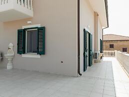 Belvilla by OYO Villa Intera 12 Pax