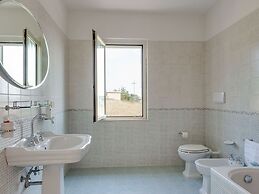 Belvilla by OYO Villa Intera 12 Pax