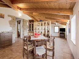 Belvilla by OYO Bilocale 2adeg Piano