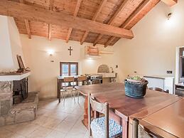 Belvilla by OYO Bilocale 2adeg Piano