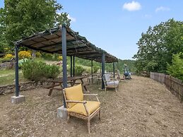 Belvilla by OYO Bilocale 2adeg Piano