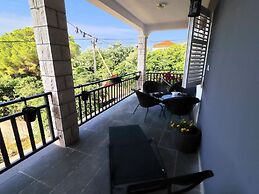 Apartment Marjana Prizba - Two Bedroom Apartment With Terrace and Part