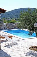 Villa Kate - Three Bedroom Villa