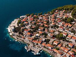 Fancy Apartments Dream - Comfort One Bedroom Apartment With Balcony an