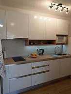 Apartment Hitri - One Bedroom Apartment With Terrace and Garden View