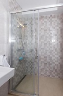 Apartment Hitri - One Bedroom Apartment With Terrace and Garden View