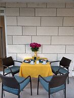 Apartment Hitri - One Bedroom Apartment With Terrace and Garden View