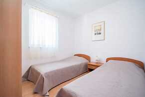 Apartments Batinic - Two Bedroom Apartment With Terrace and Sea View