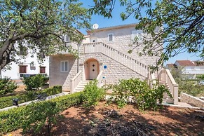 Apartments Batinic - Two Bedroom Apartment With Terrace and Sea View