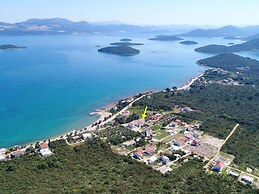 Apartments Lemes - Two Bedroom Apartment With Balcony and Sea View Ap1