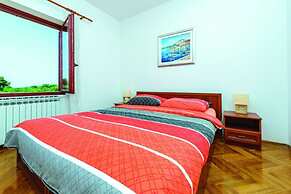 Villa Anka - Five-bedroom Villa With Terrace and Swimming Pool