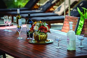 Villa Anka - Five-bedroom Villa With Terrace and Swimming Pool