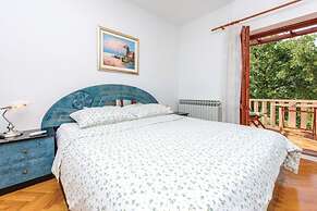 Villa Anka - Five-bedroom Villa With Terrace and Swimming Pool