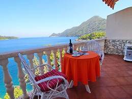 Apartments Filipovic - Comfort One-bedroom Apartment With Balcony and 