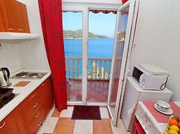 Apartments Filipovic - Comfort One-bedroom Apartment With Balcony and 