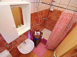 Apartments Filipovic - Comfort One-bedroom Apartment With Balcony and 