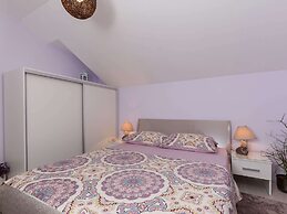 Apartment Cetinic - Two Bedroom Apartment With Terrace and Sea View