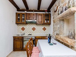 Holiday Home St George - Two Bedroom Apartment With City View