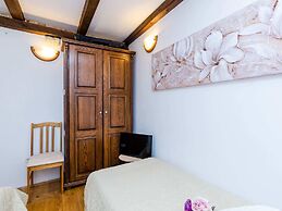 Holiday Home St George - Two Bedroom Apartment With City View